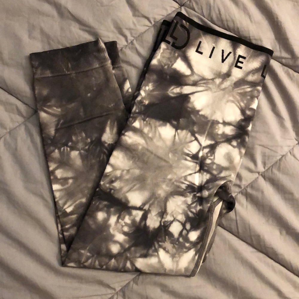 AEROPOSTALE TIE-DYE CROP LEGGINGS